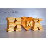 Пъзел с инициали, сърце и буква в сърцето